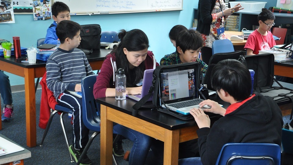 Singapore beats Shanghai as students top in Science, Maths and reading in Pisa test