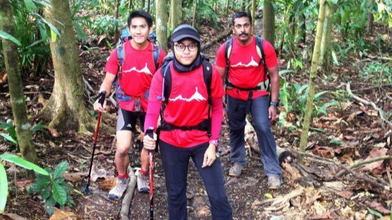 Climbing team from Singapore sets sights on World’s tallest peak