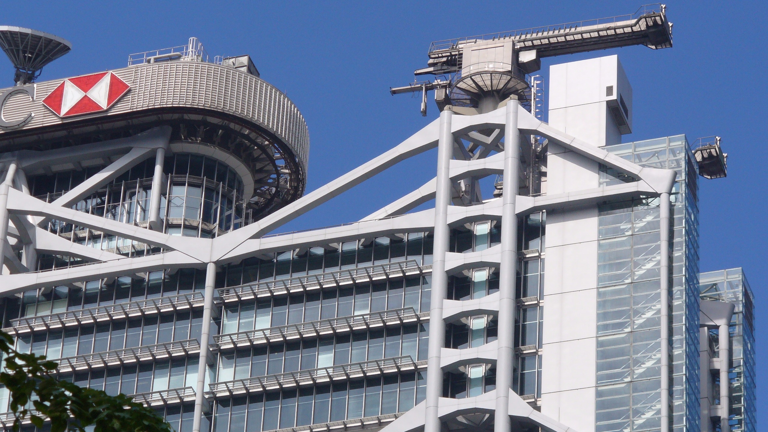 HSBC collaborates with Shift. to upgrade all its card designs