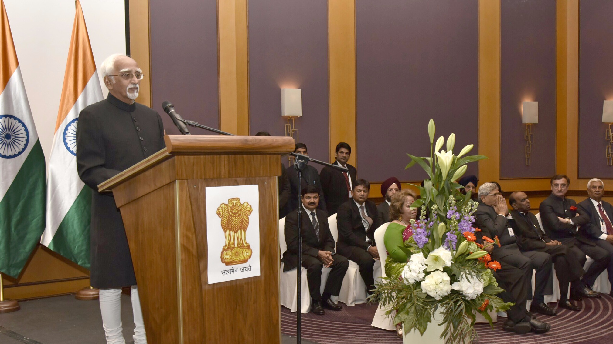 India a natural business destination, Vice President Hamid Ansari tells Polish industry leaders