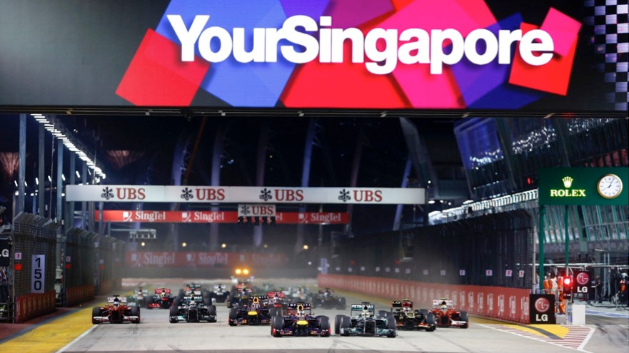 Singapore F1 race to close with performance by Calvin Harris