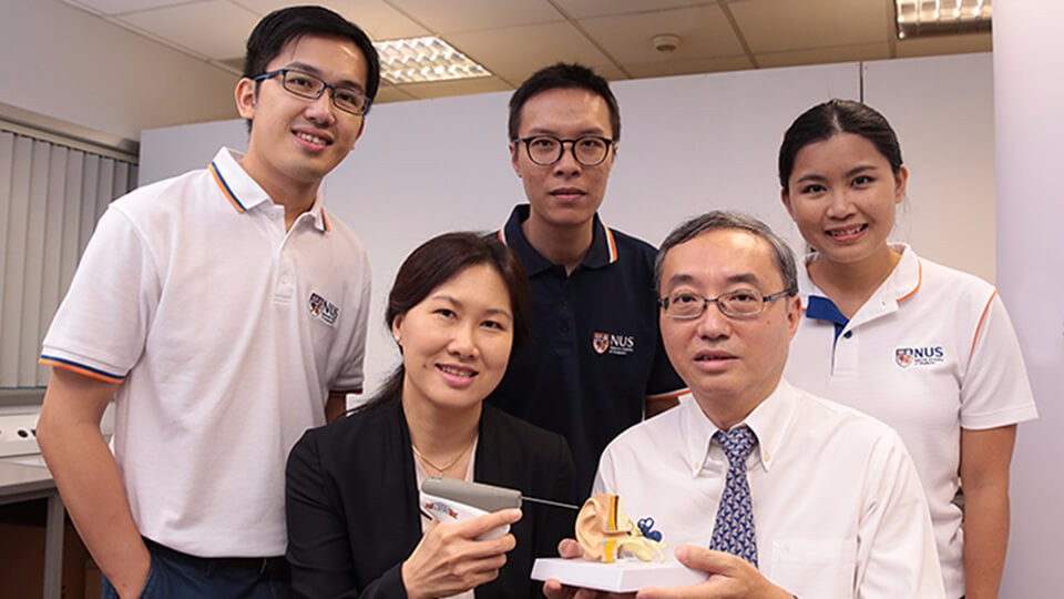 NUS researchers created palm-sized device for treating ‘glue ear’