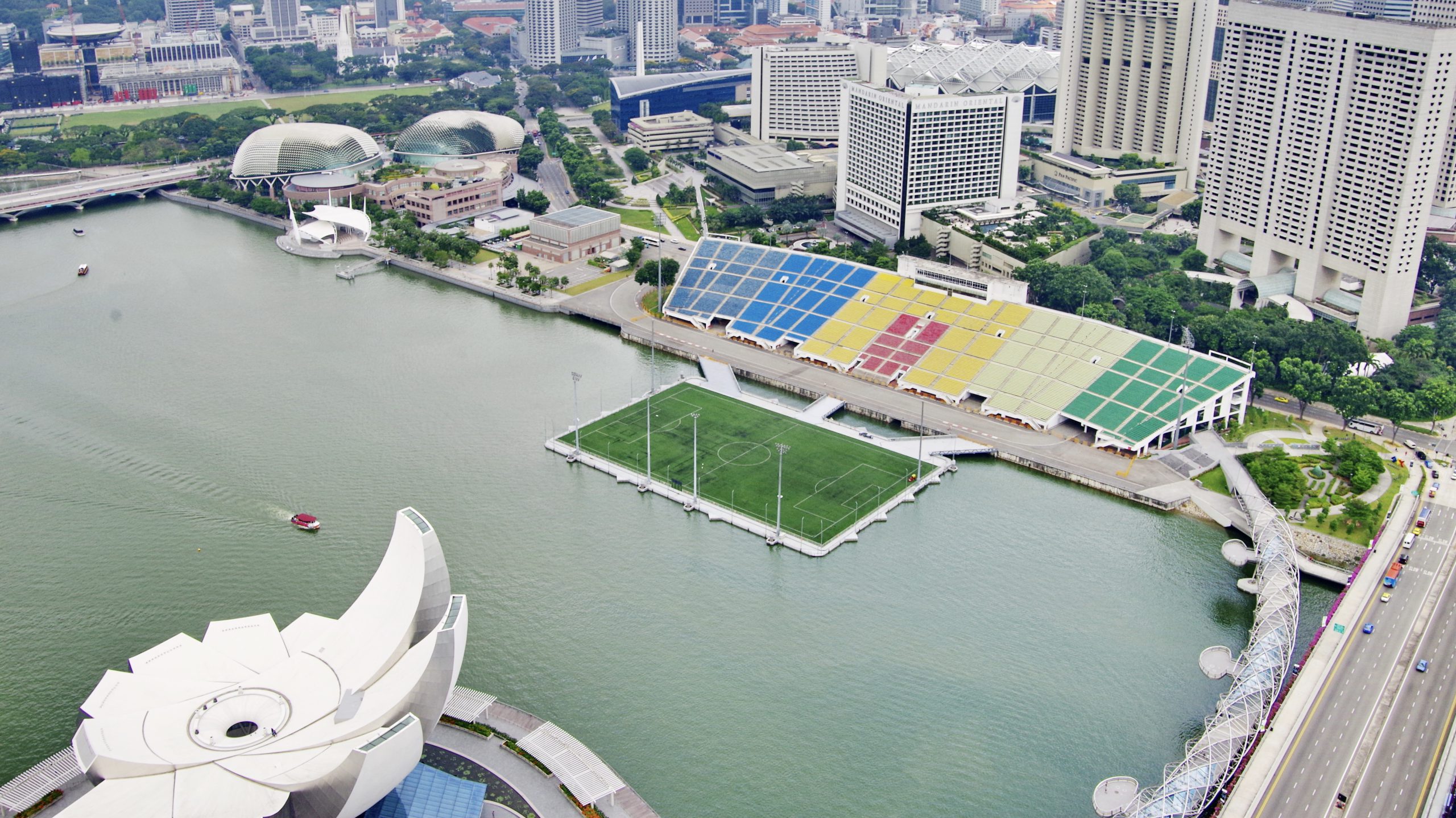 Starhub customers to enjoy smoother data experience at NDP 2017