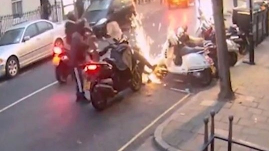 Indian scientist creates Twitter account to track moped-riding snatchers in London
