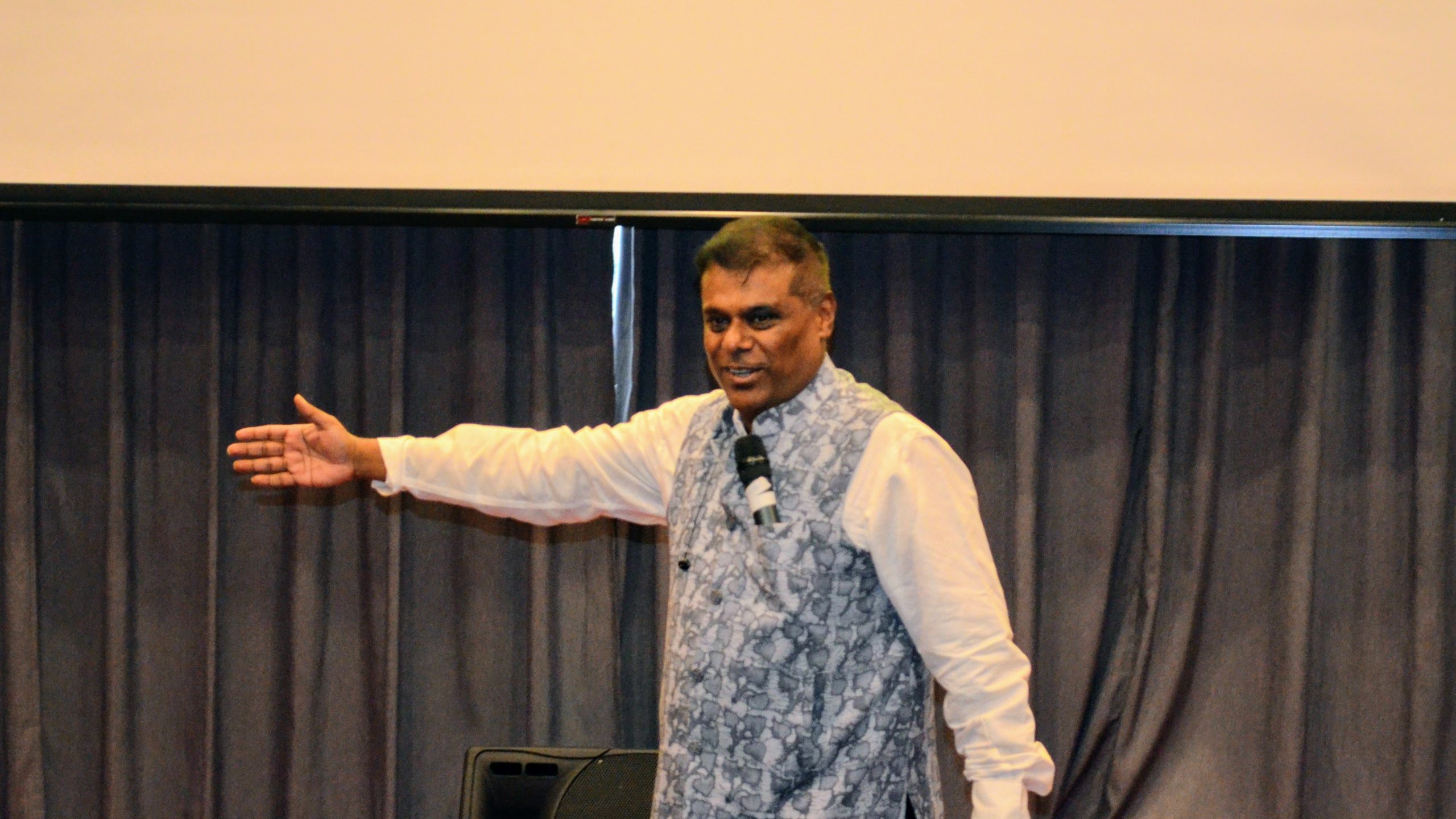 “Nurture your uniqueness” insists inimitable Ashish Vidyarthi