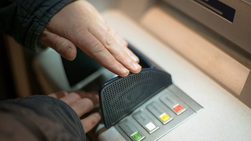 NRI’s driver victim of snatching in NCR after ATM visit