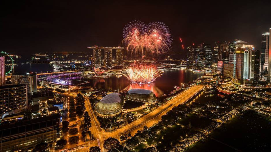 Singapore plans to usher in 2018 with beautiful symphony of music, light projections and fireworks