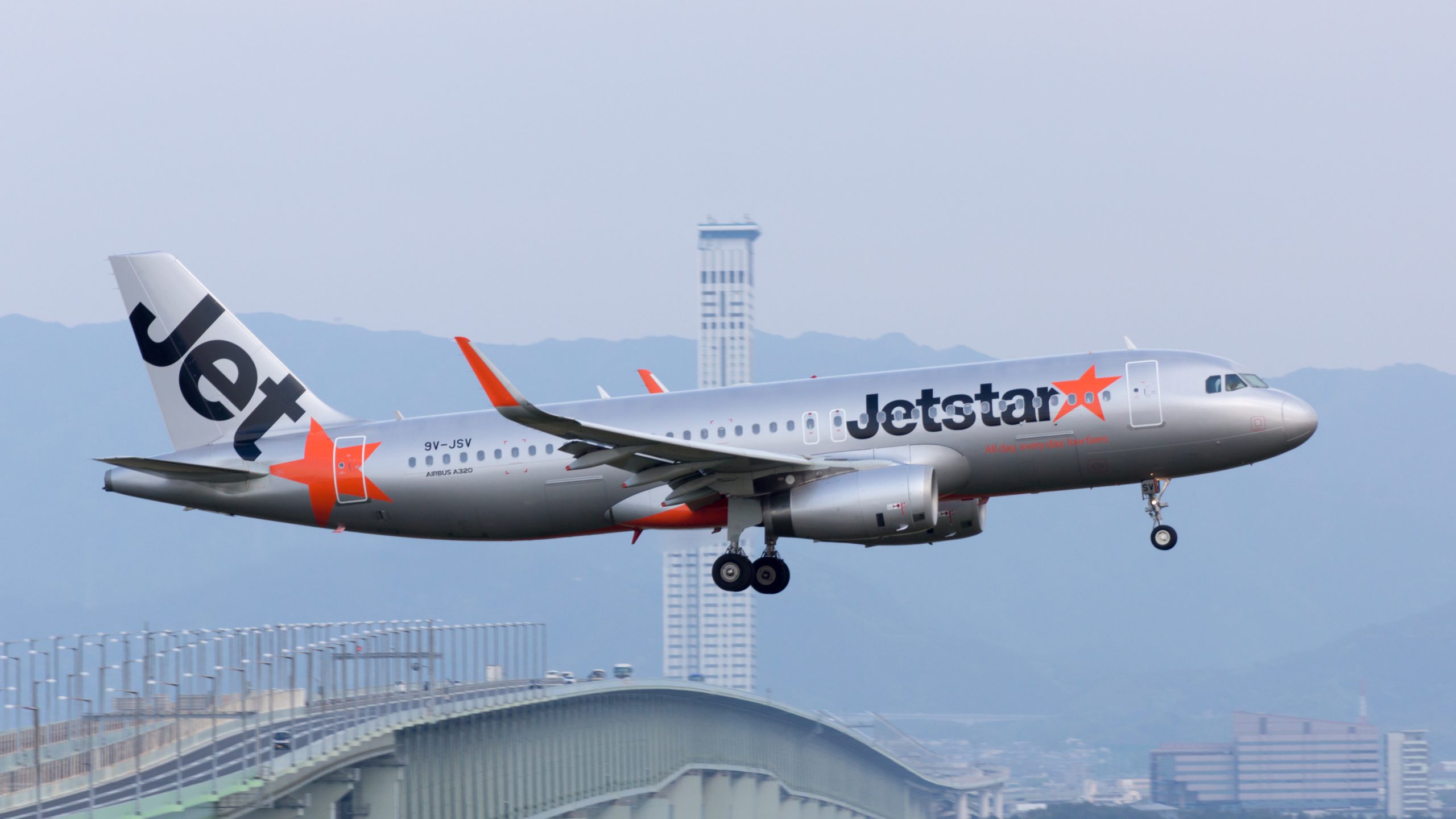 Jetstar Asia, Singapore Airlines included among top 10 punctual airlines in Asia-Pacific region