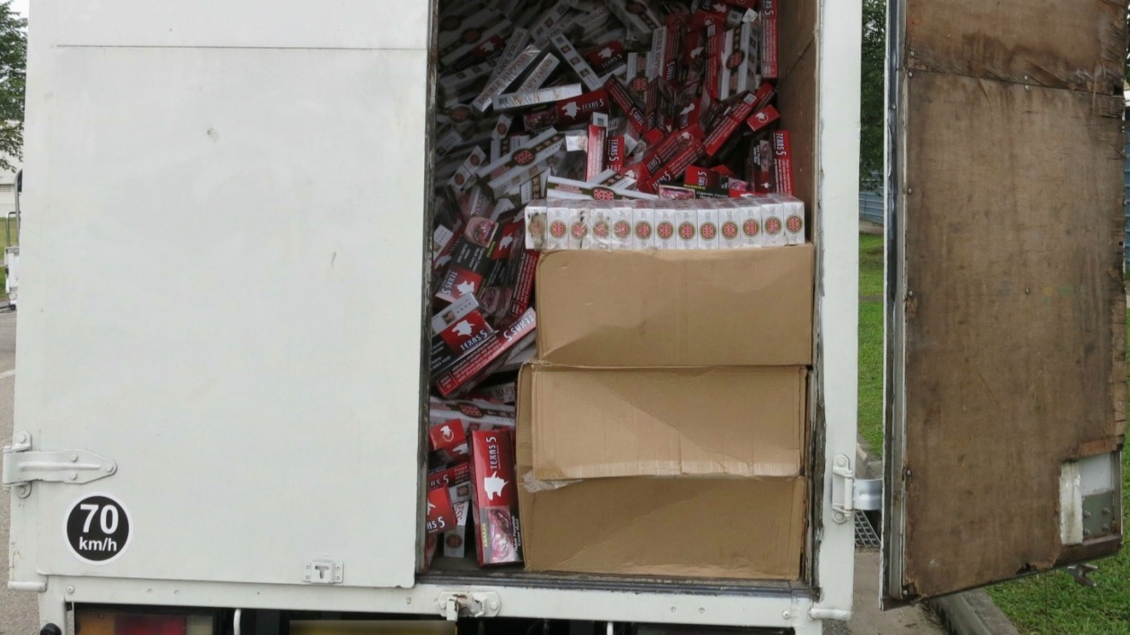 Four Indian nationals arrested for dealing with duty-unpaid cigarettes at Woodlands Checkpoint