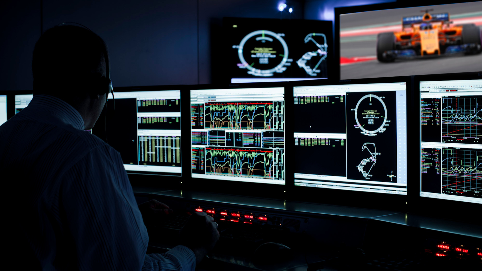 SMRT signs agreement with McLaren to monitor performance of MRT trains using Formula 1 technology