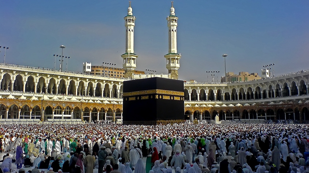 One Singaporean killed, several injured in bus-lorry crash at Mecca