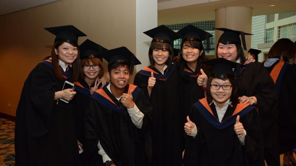 Only one in two private fresh grads in Singapore secure full-time employment