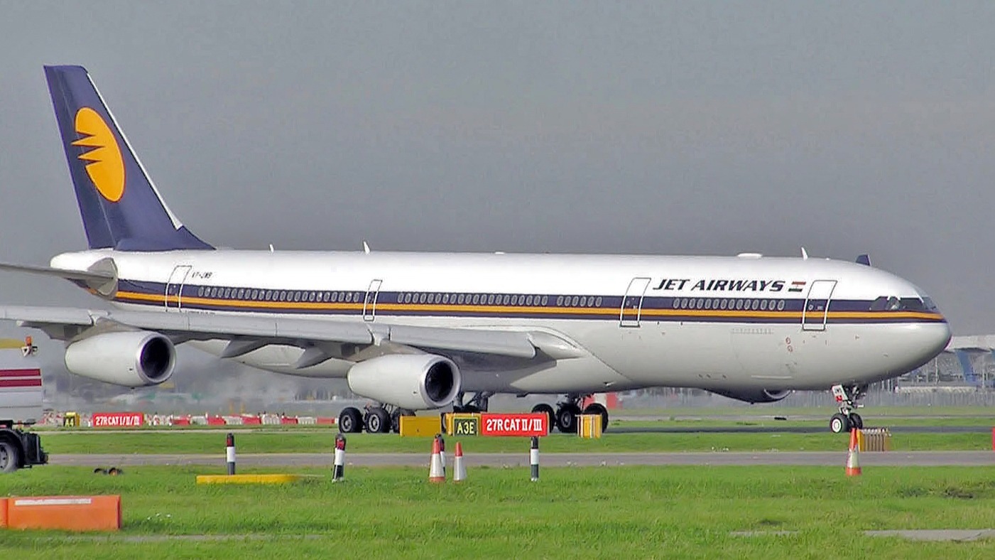 India’s aviation sector hit by cheap tickets, high oil prices and declining rupee