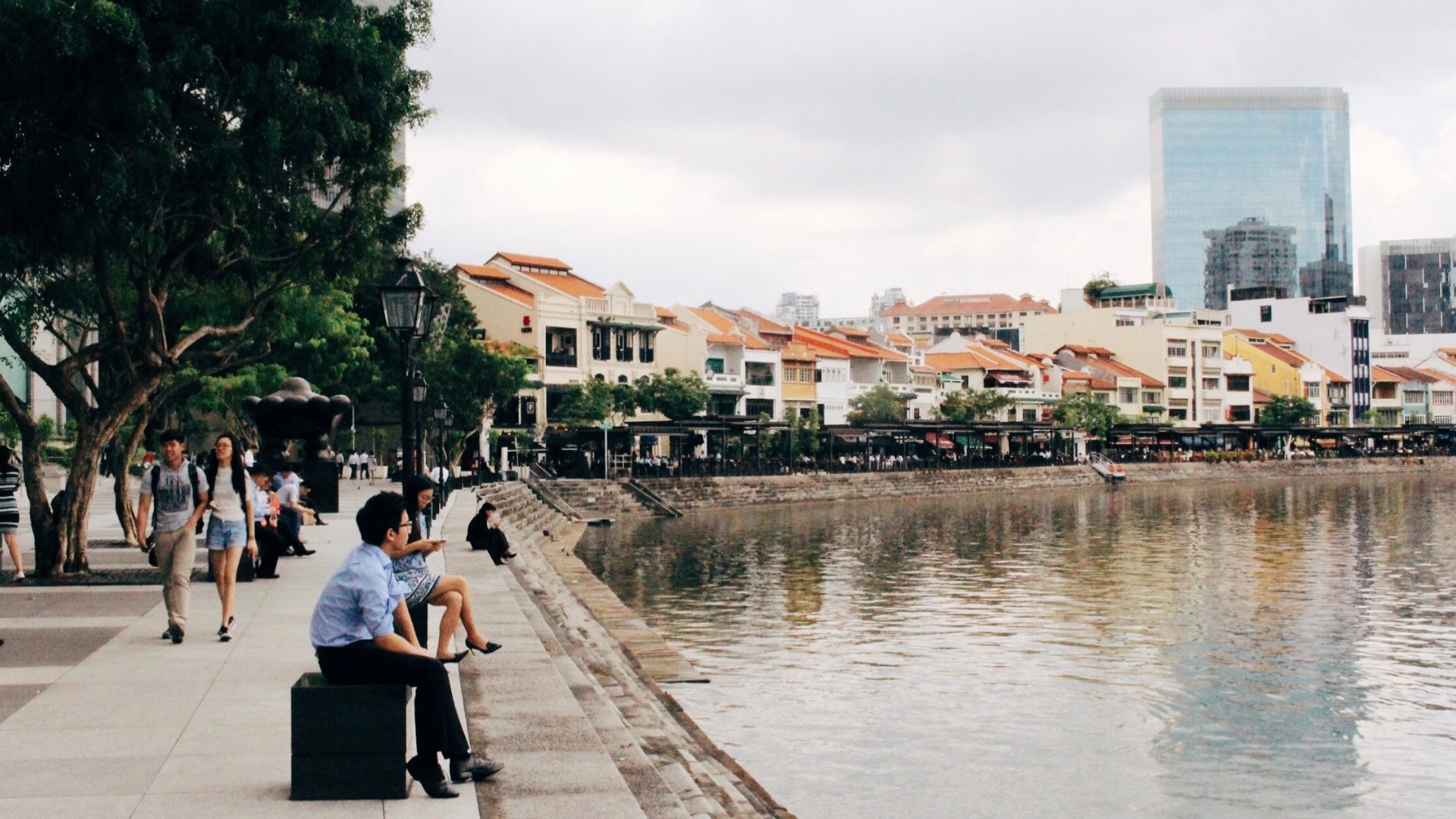 Singapore workers are increasingly dissatisfied with their employers: Mercer report