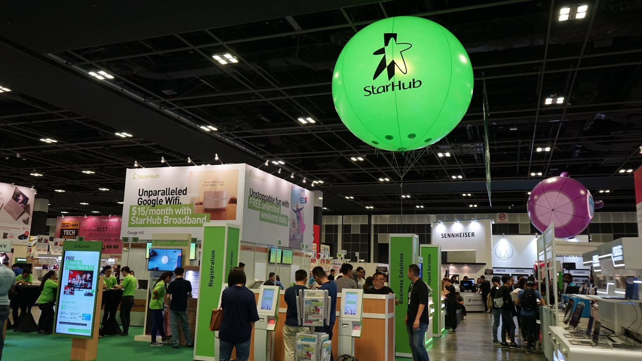 Starhub offers SIM-only plan with “extra large” data bundles