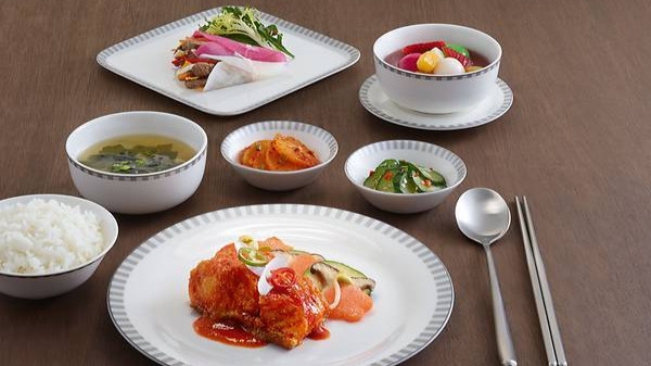 Singapore Airlines launches world’s first airline meal pre-order service