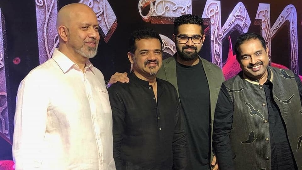 Shankar Mahadevan’s performance of Vijayi Bhava at Manikarnika’s music evokes patriotic feelings