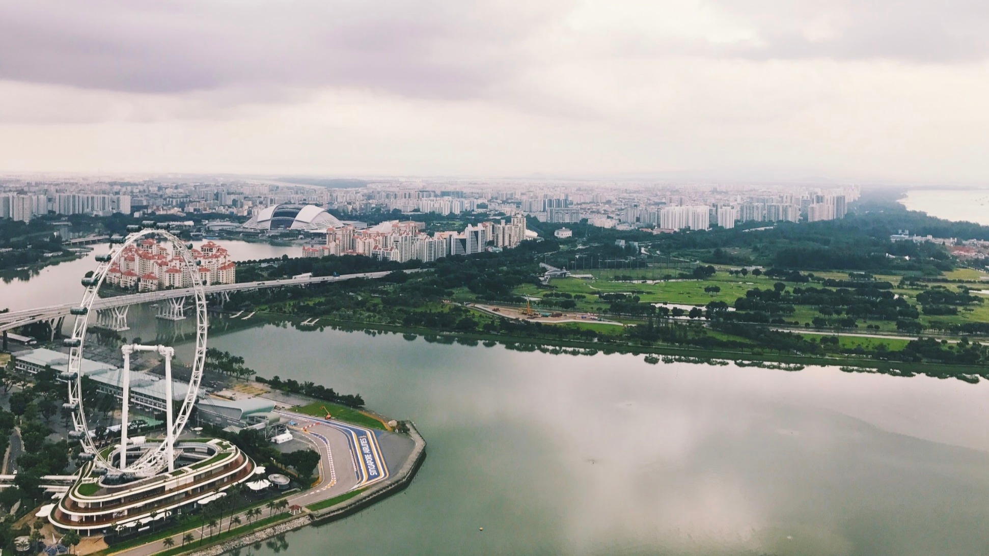 Positive outlook for Singapore banks as investors show interest from flight-to-quality angle