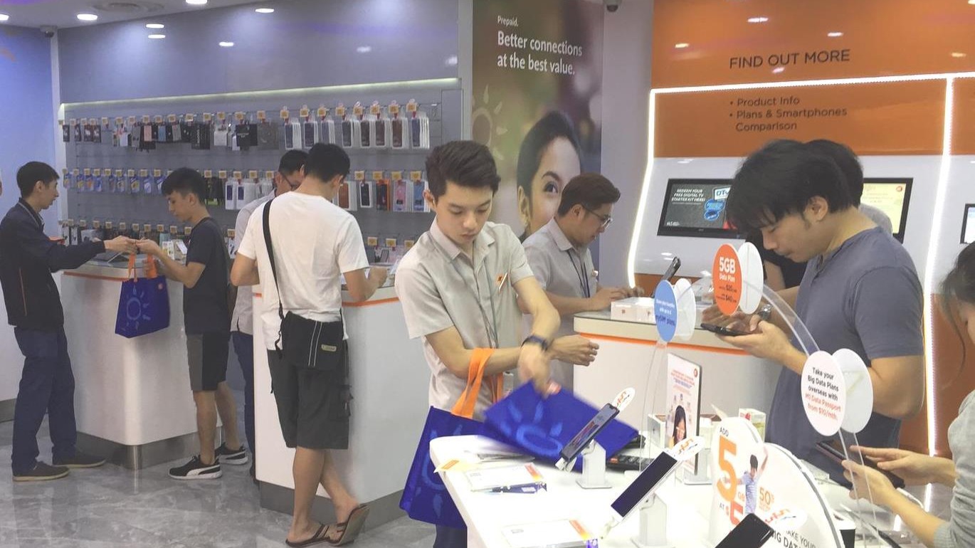 M1 outlets to allow customers to shop using PayNow