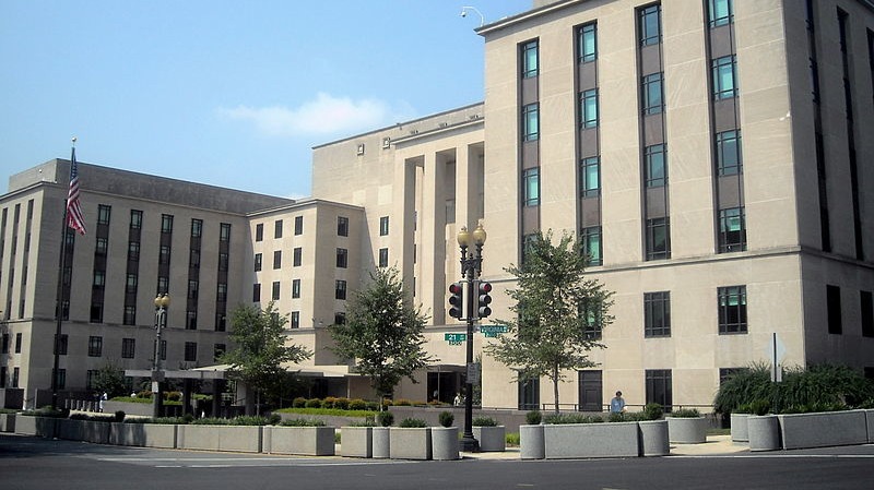 US visa applicants required to submit social media information
