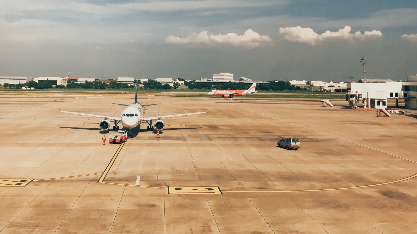 Arrival cards go digital for foreigners entering Singapore