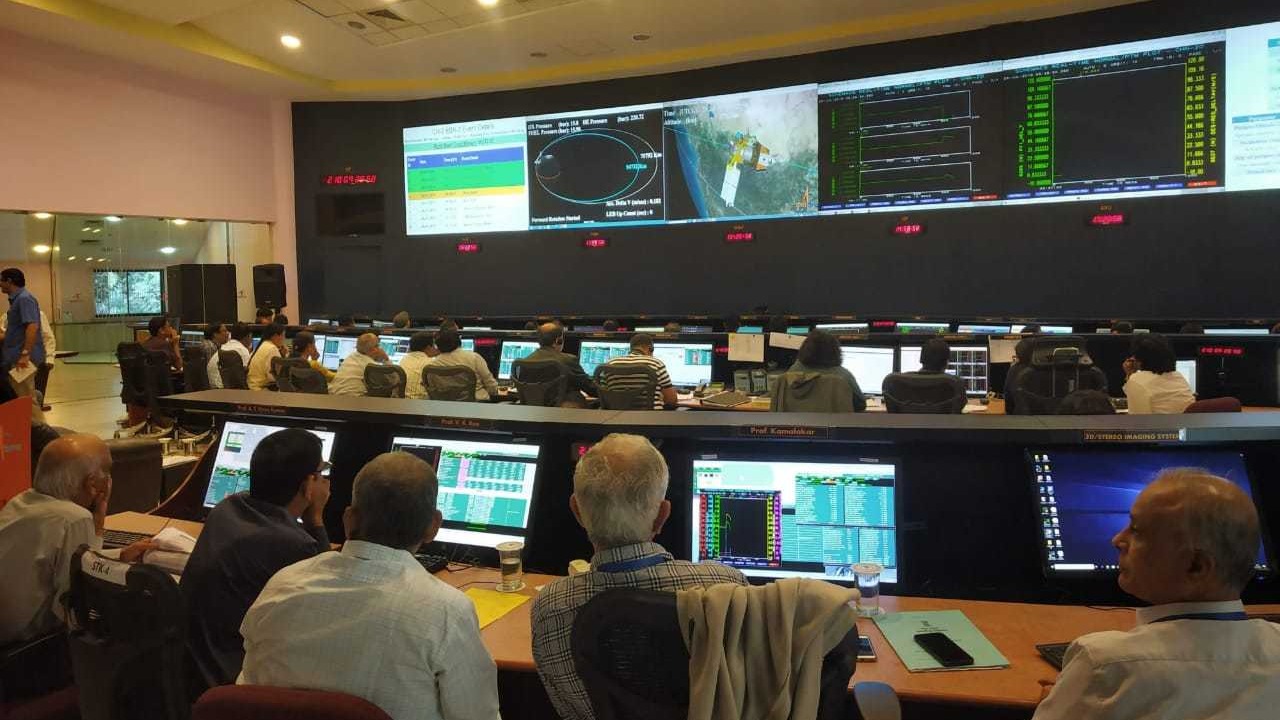 Chandrayaan 2 set for historic moon landing tonight, PM Modi to watch live