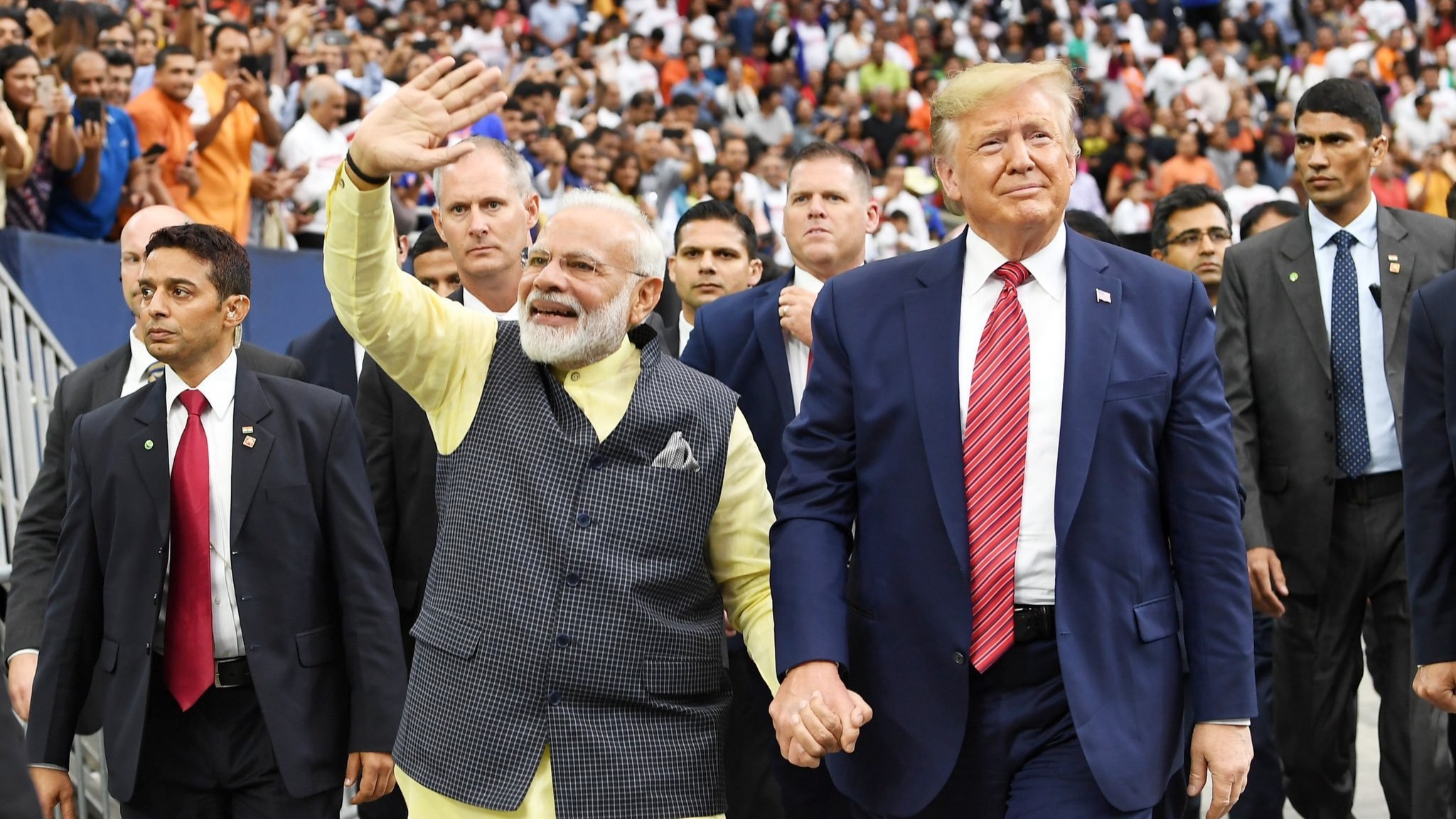 Trump’s presence at ‘Howdy, Modi’ a “watershed moment” tweets Modi; “USA loves India” says Trump