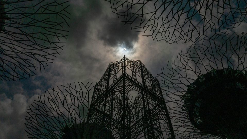 Singapore PM shows off photography skills with annular solar eclipse shot