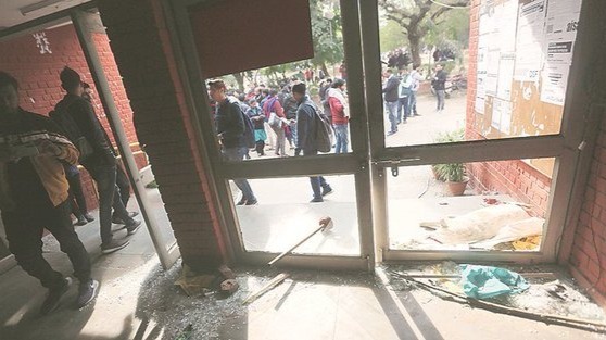 Bollywood celebs, Indian politicians react on social media to JNU violence