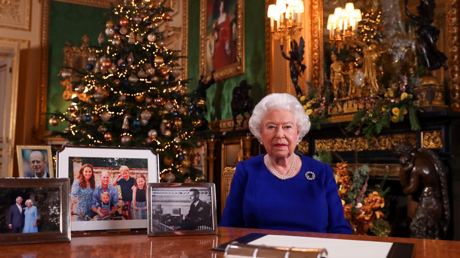 Queen agrees to “period of transition” for Harry and Meghan after 2-hour royal crisis meeting