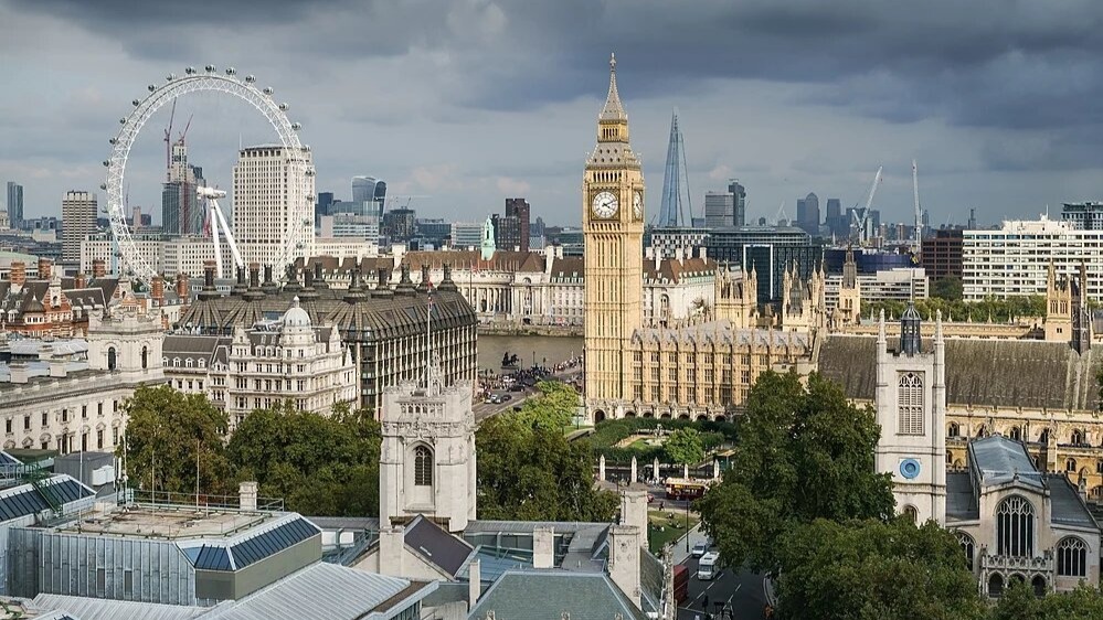 Companies in UK owned by Indian diaspora paid GBP 1 bn in taxes: Report