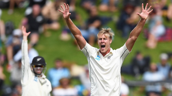 6’8” tall debutant Kyle Jamieson rips through Indian batting on Day 1 of 1st Test vs New Zealand