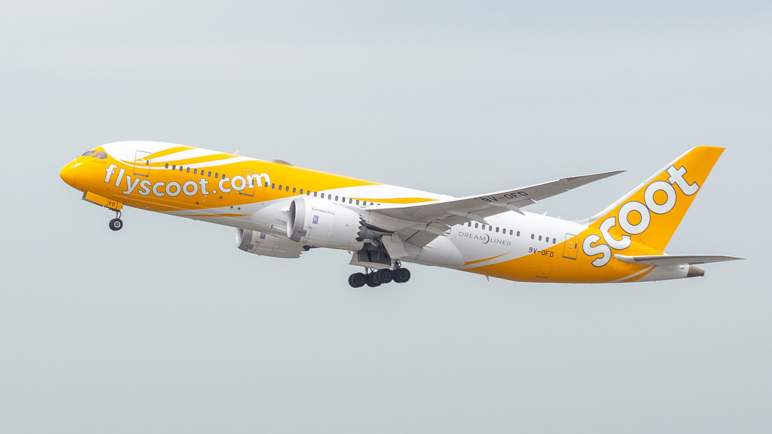 As COVID-19 hits aviation industry, Scoot offers refund options to customers