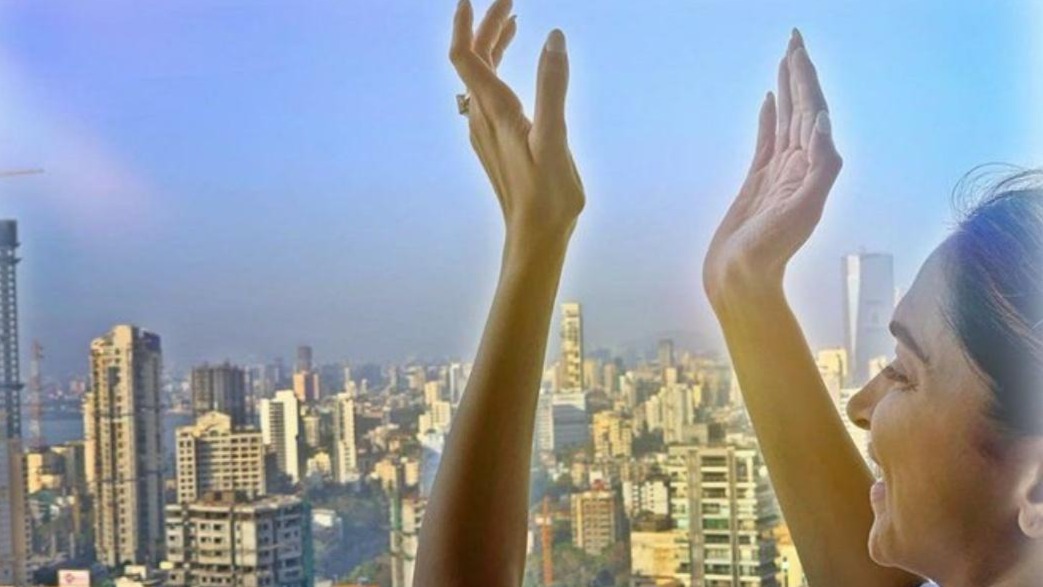 #5baje5minute trends as celebrities all over India applaud frontline workers