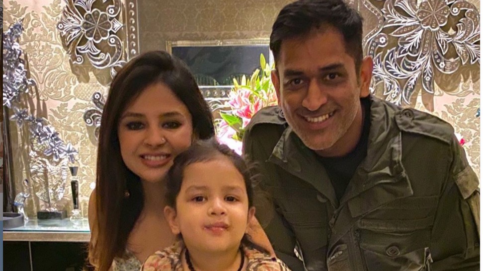 Lockdown life has been busy for Dhoni, says wife Sakshi
