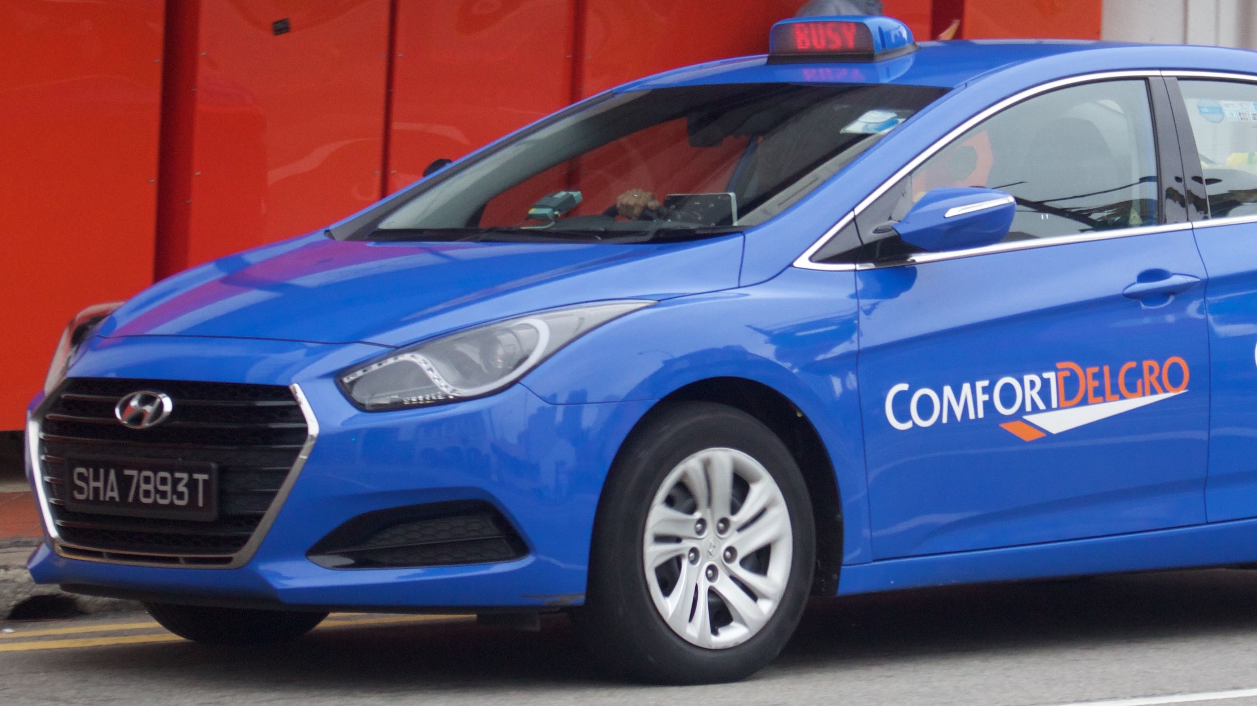 DBS PayLah now allows users to book ComforDelGro taxis