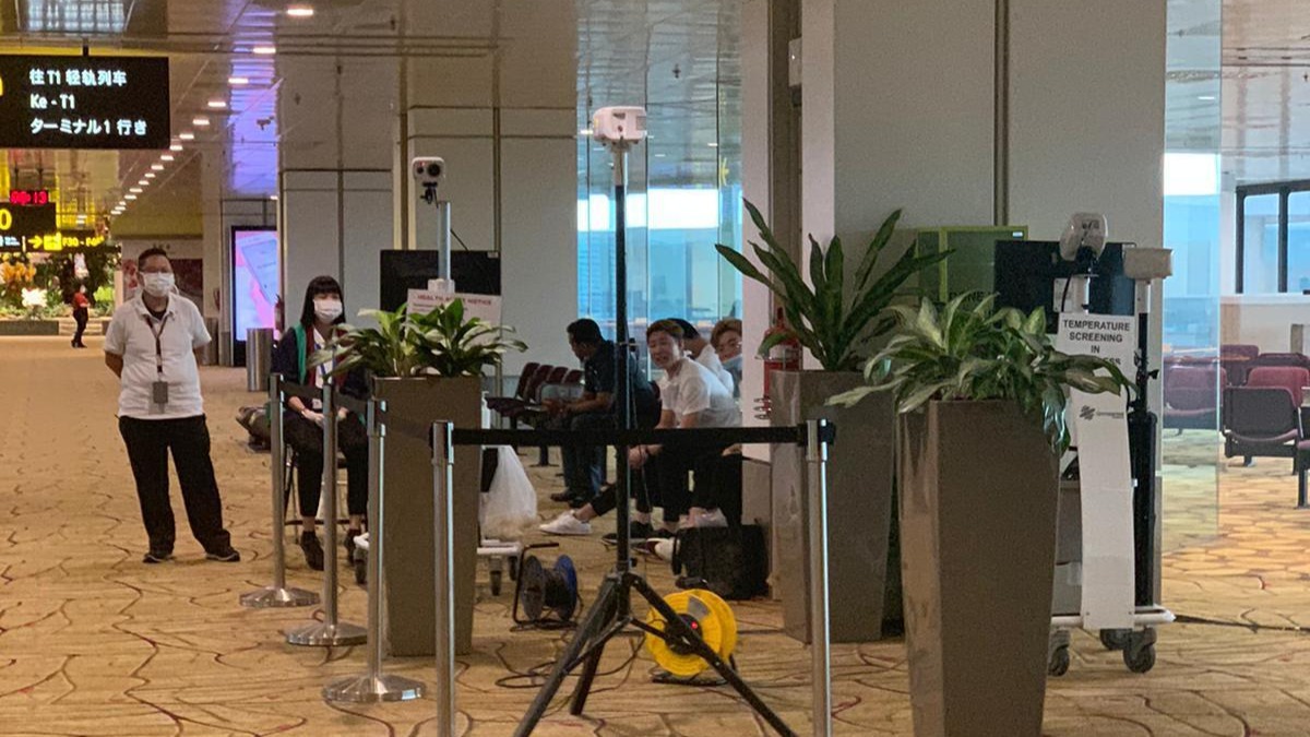 Incoming travellers serving stay-home notice outside of facilities in Singapore to wear electronic monitoring device