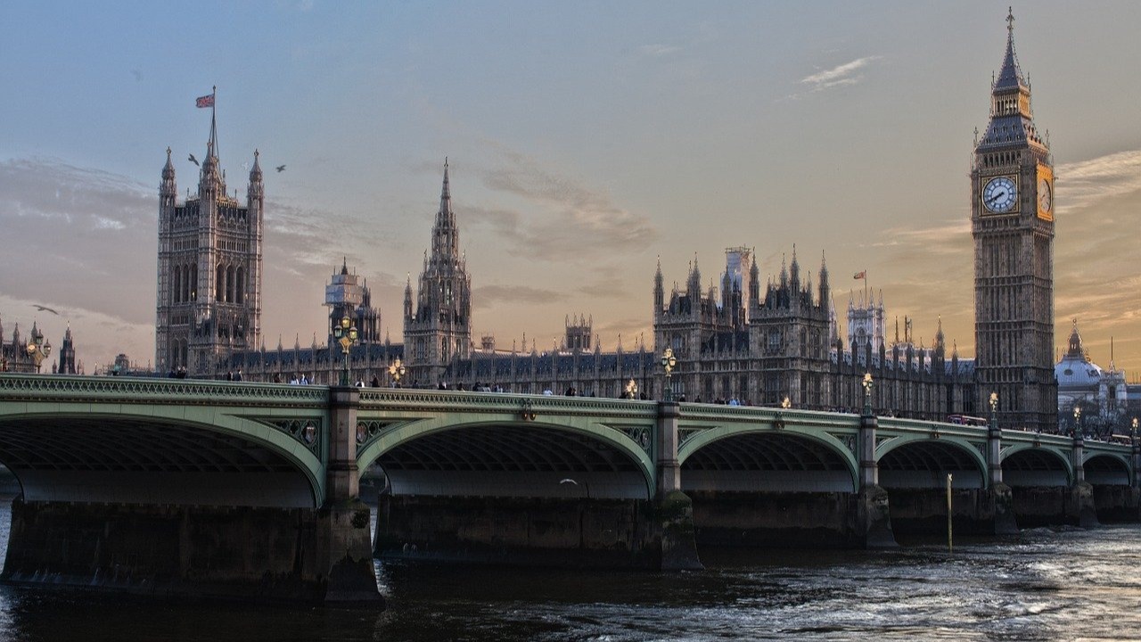 London to tighten coronavirus restrictions starting this weekend amid rising cases