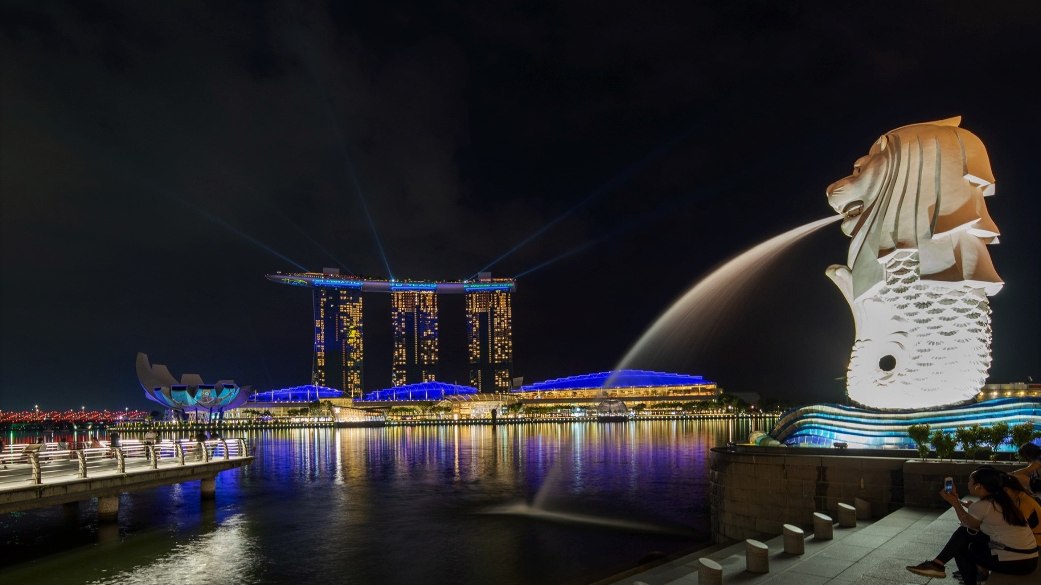 MBS commemorates 10th anniversary with light shows and promotions