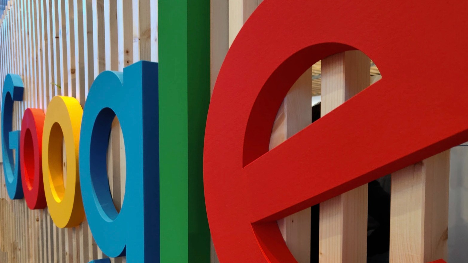 Google extends work from home arrangement for employees till September 2021
