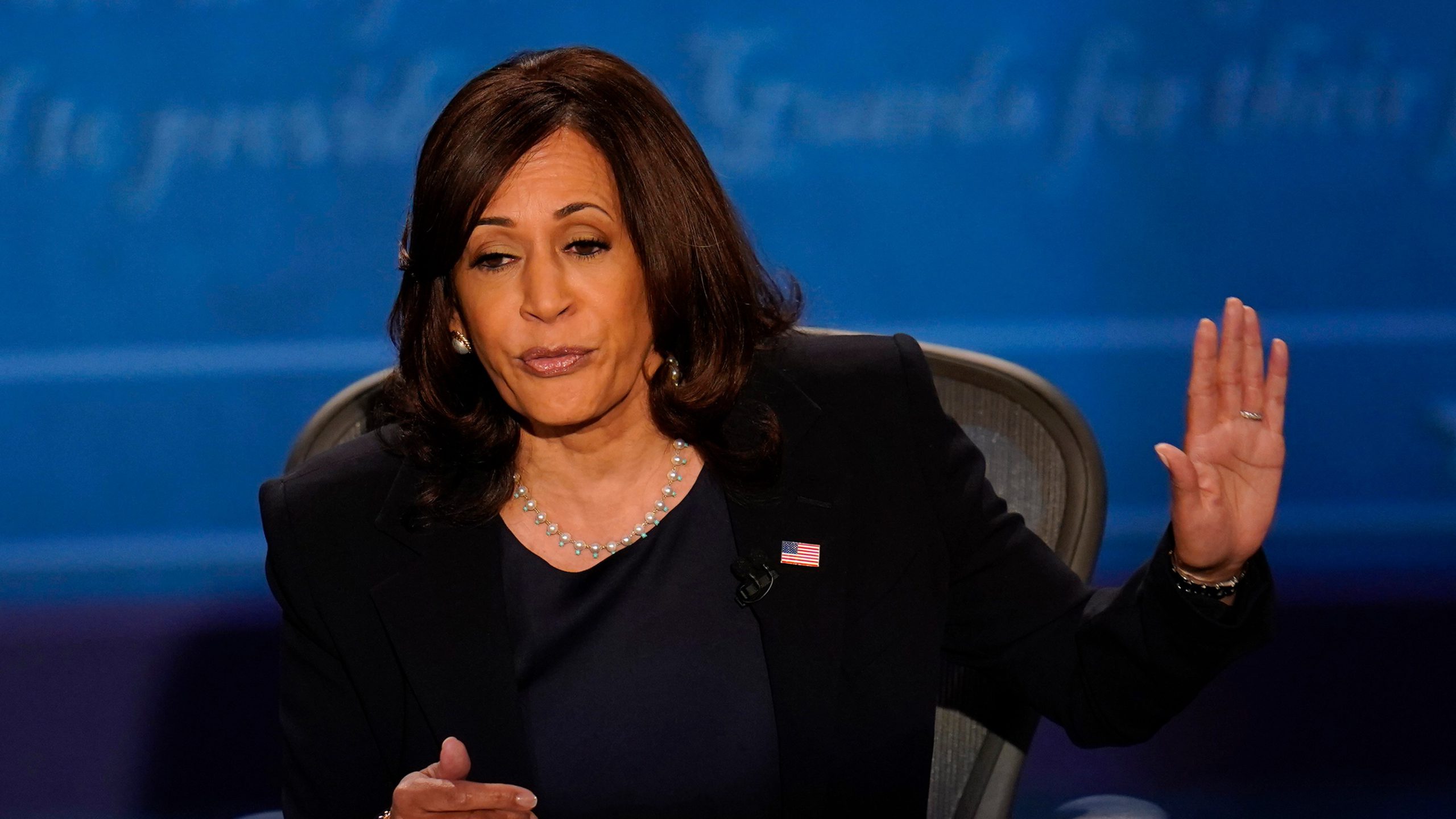 Kamala Harris to get COVID-19 vaccine shot