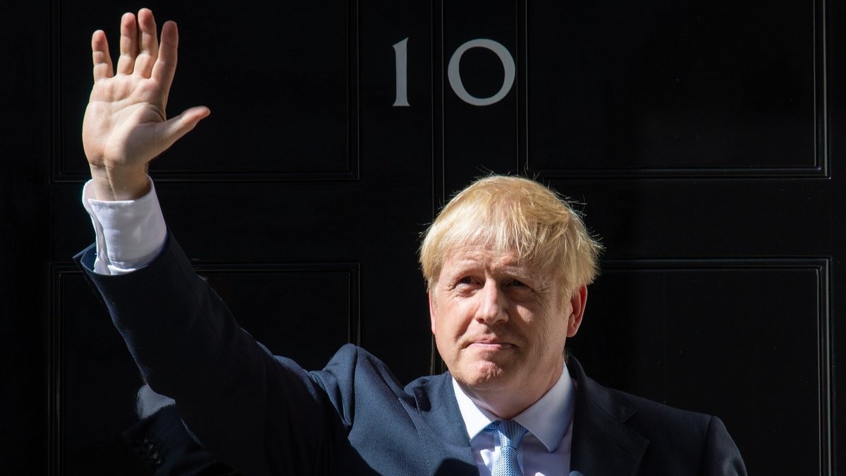 UK PM Boris Johnson shortens India visit as COVID cases surge