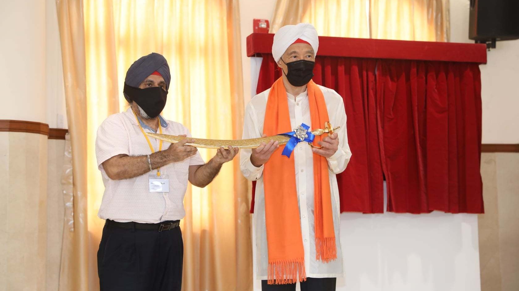 Singapore PM Lee wears turban, welcomes Sikh community with ‘Sat Sri Akal’