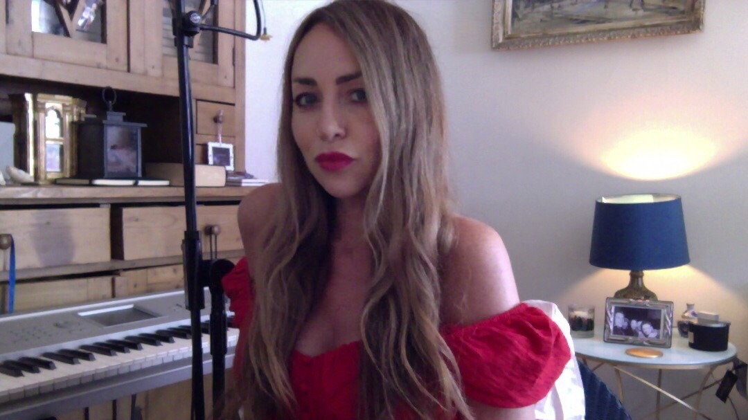 Grammy winner Victoria Horn to host Creative Mentor songwriting digital workshop