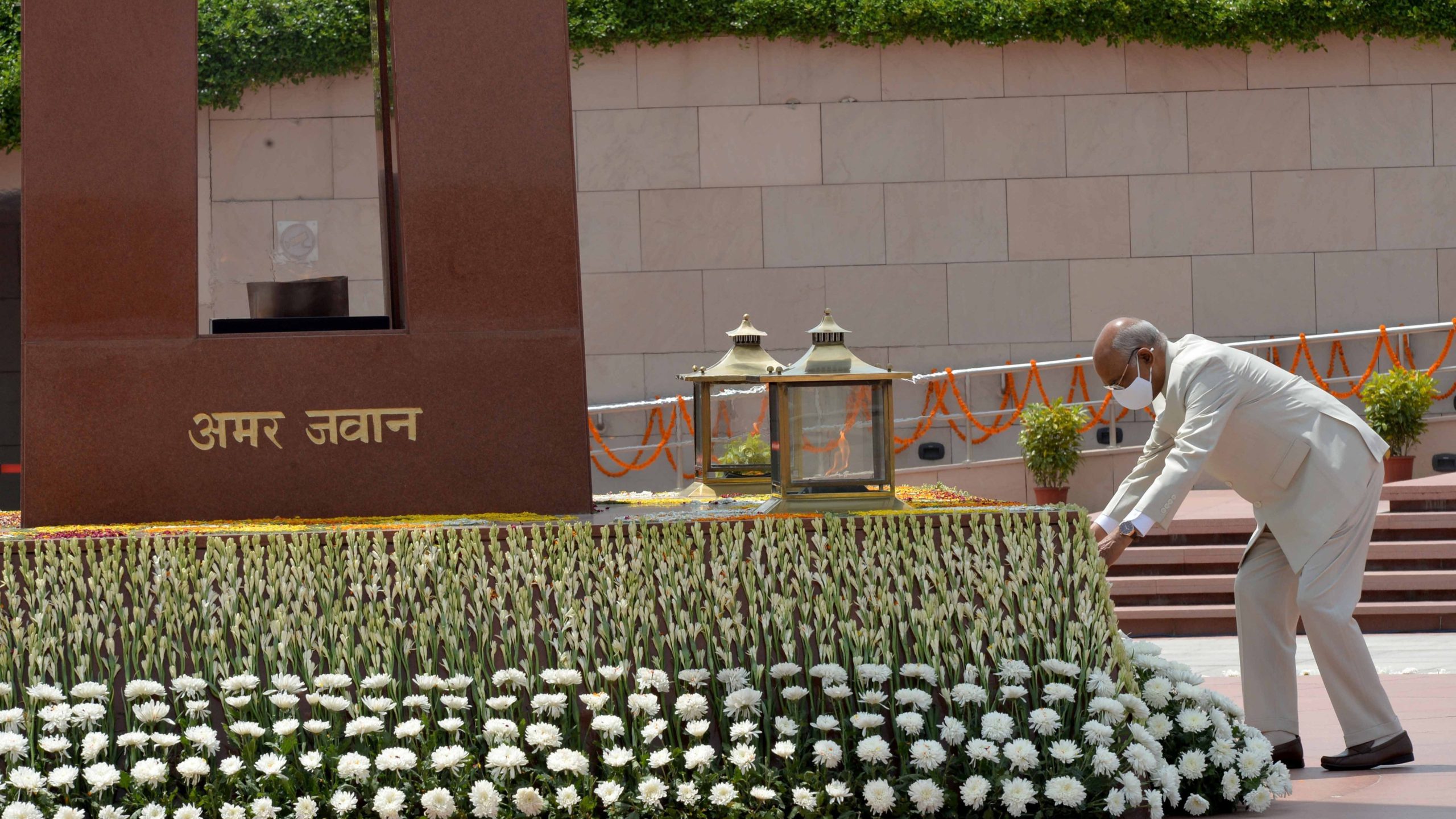 75th Independence Day: PM announces national infra plan; Prez pays tribute to martyrs
