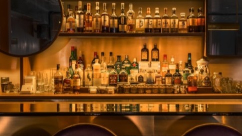An insider’s guide to the 13 best bars in Singapore