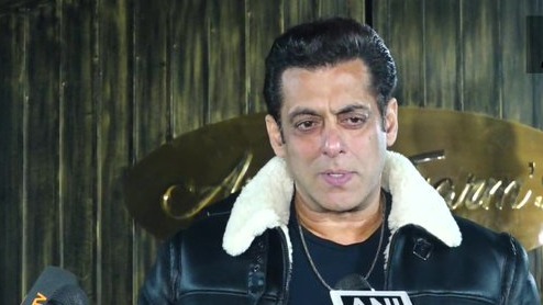 Was hospitalised for six hours, am fine now: Salman Khan on snakebite