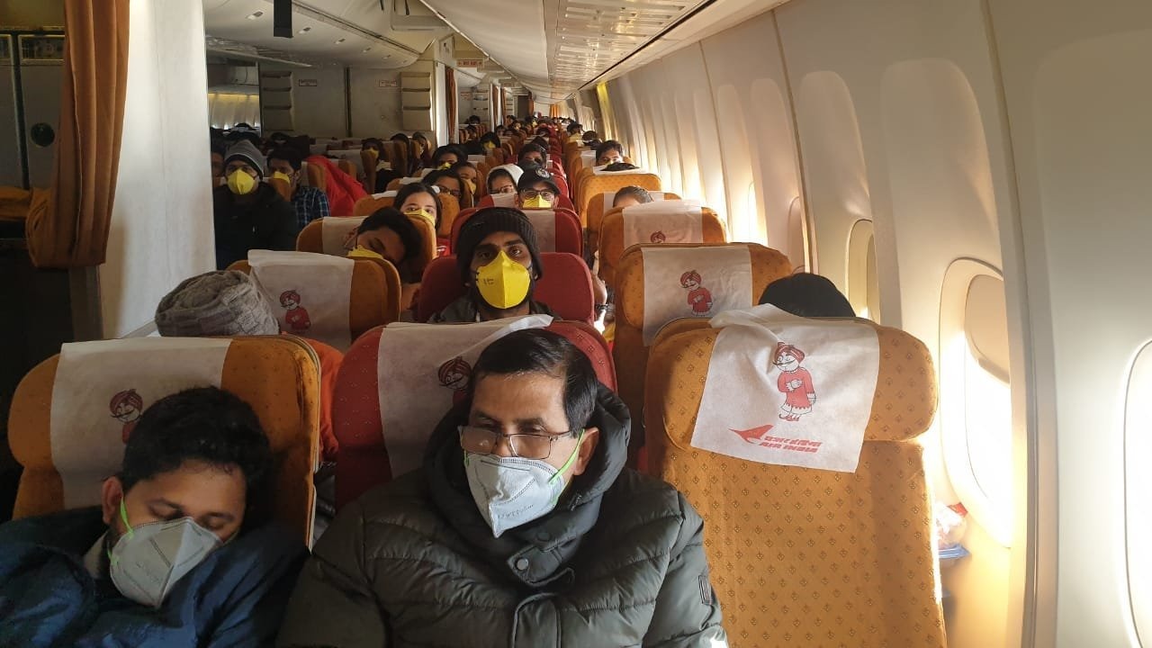 Over 120 flight passengers who landed in Amritsar from Italy test COVID positive
