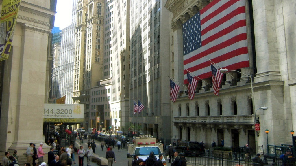 Wall Street bank staff may lose their job if not vaccinated by January-end