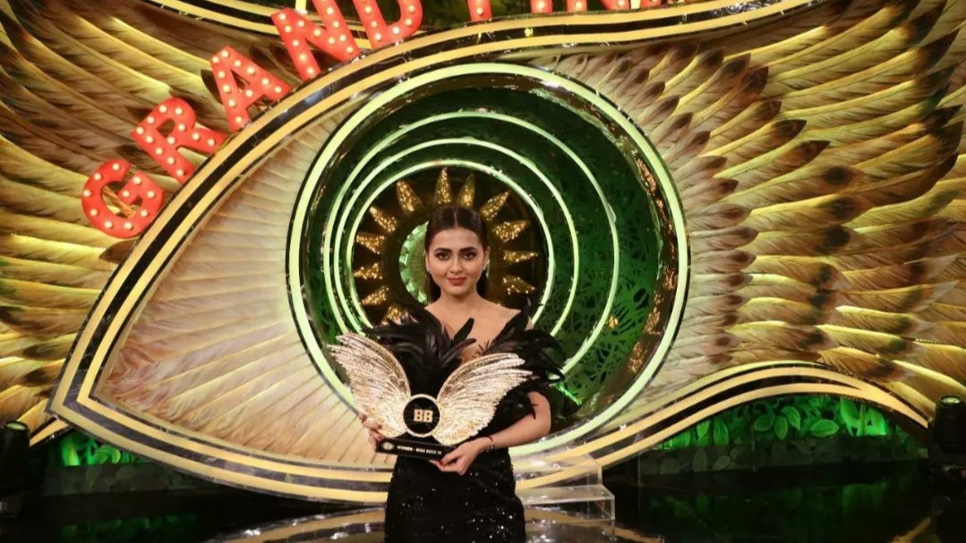 TV actor Tejasswi Prakash bags Bigg Boss 15 title